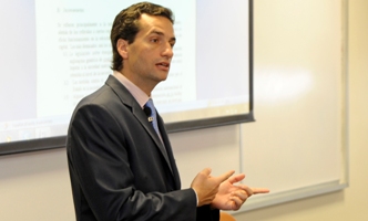 Dr. Joaquín Kerman Dr. Joaquín Kerman en ORT