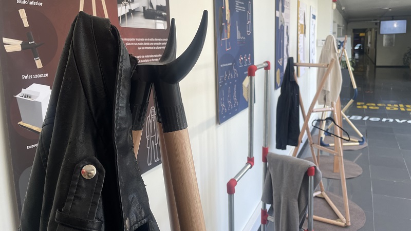 Exposición de modelos de despojadores minimalistas 2025