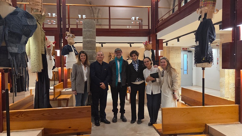 *De izquierda a derecha: Silvina Hipogrosso, Oscar Aguirre, David Goodman,  Clara Llamas, Inés Quezada y Prof. Gabriela Cambón*