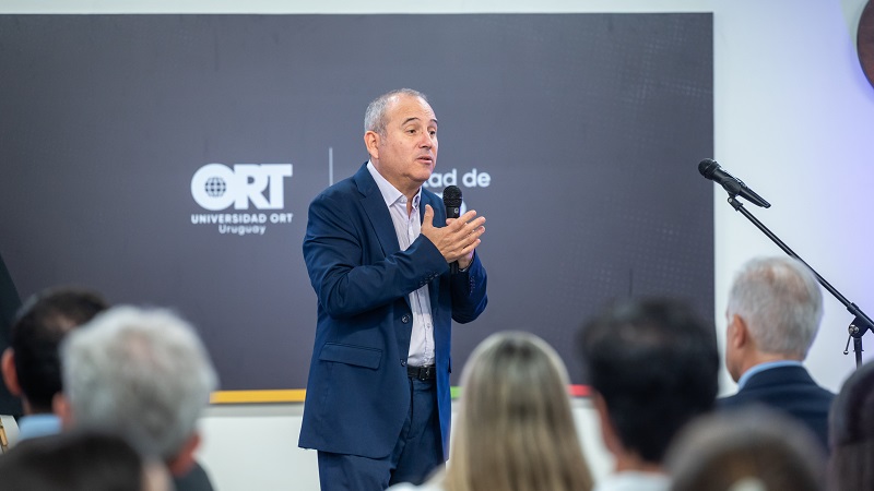 Primera edici&oacute;n de la Premiaci&oacute;n Docente en la Facultad de Dise&ntilde;o