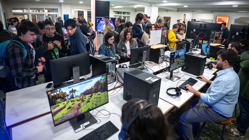 Betatesting reunió videojuegos desarrollados por estudiantes de Diseño e Ingeniería