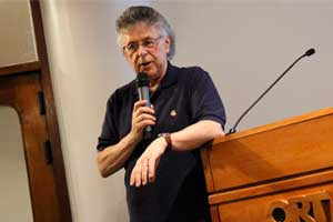 Howard Blumenthal en ORT.